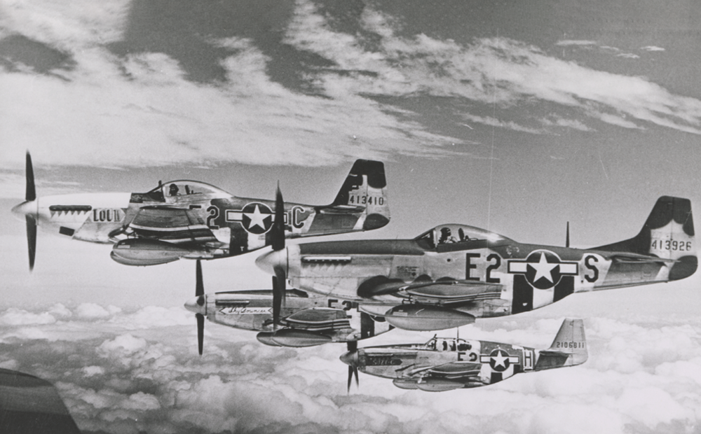 4 North American p-51D Mustangs